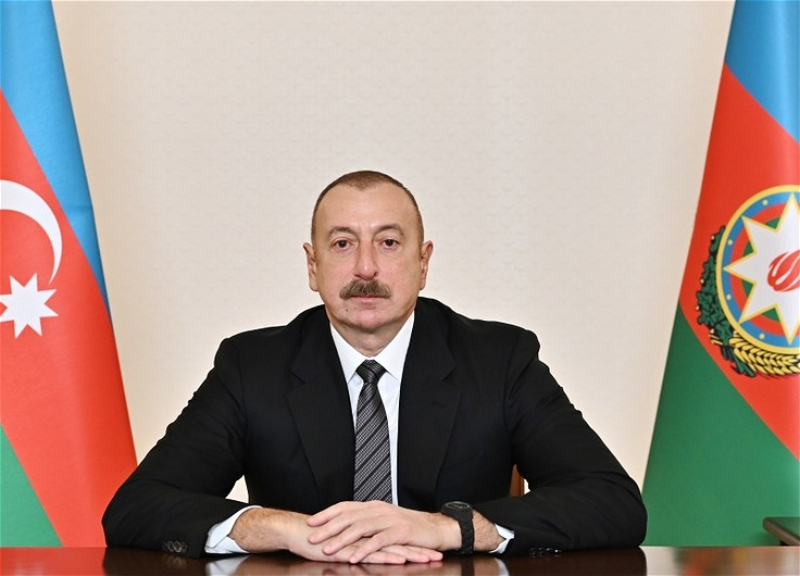 Президент Азербайджана поздравил своего камерунского коллегу